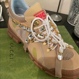 Gucci flashtrek sneakers 🔥